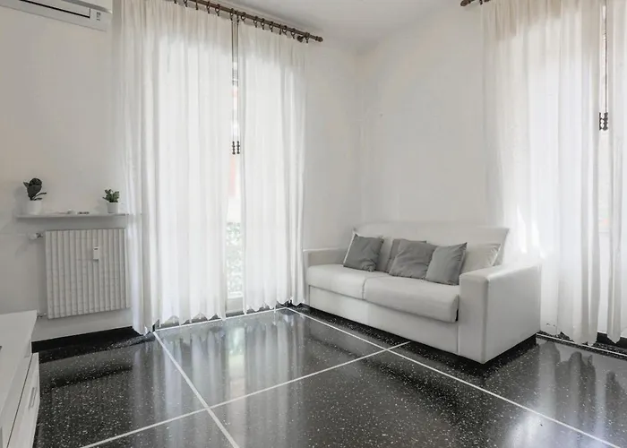 A 100m Dal Mare * Genova