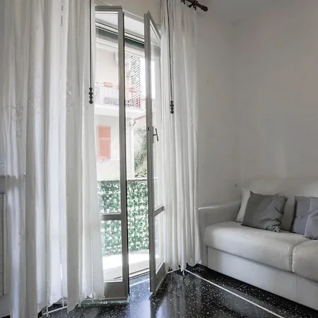 A 100m Dal Mare Genua